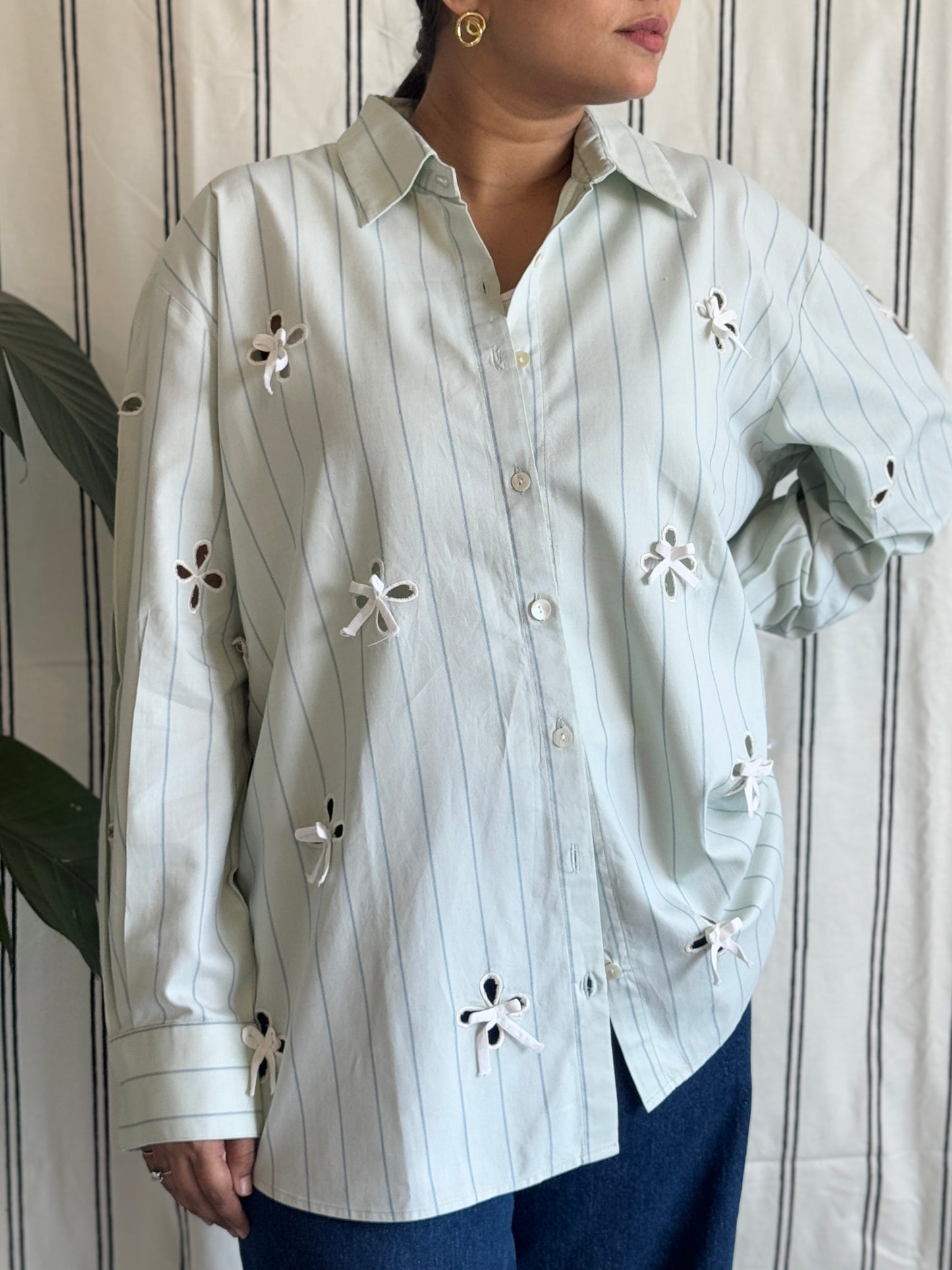 Flower cut-out Shirt